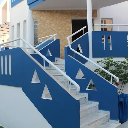 Bay View Aparthotel 3*