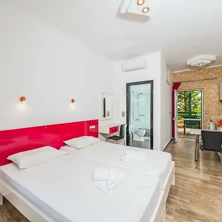 Aparthotel Bay View Platanias (Crete)