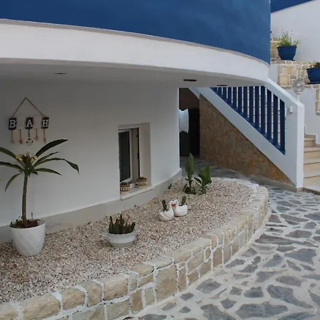Aparthotel Bay View 3*